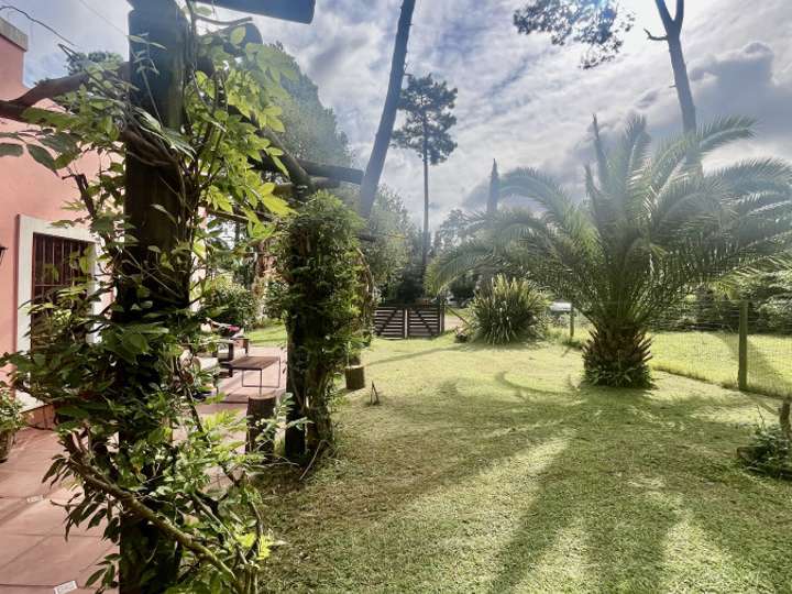 Casa en venta en Pinares, Maldonado