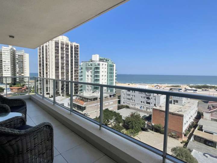 Apartamento en venta en Avenida Chiverta, Punta Del Este