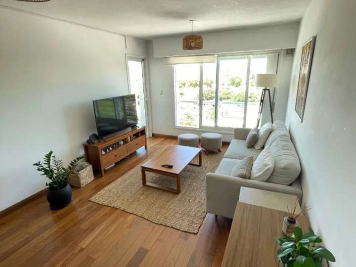 Apartamento en venta en Avenida Ingeniero Luis P. Ponce, Montevideo