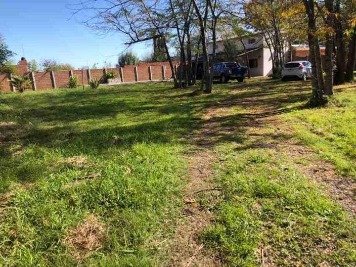 Casa adosada en venta en Salto, Francisco Álvarez