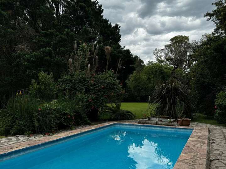 Casa adosada en venta en Luis Pereyra, La Reja