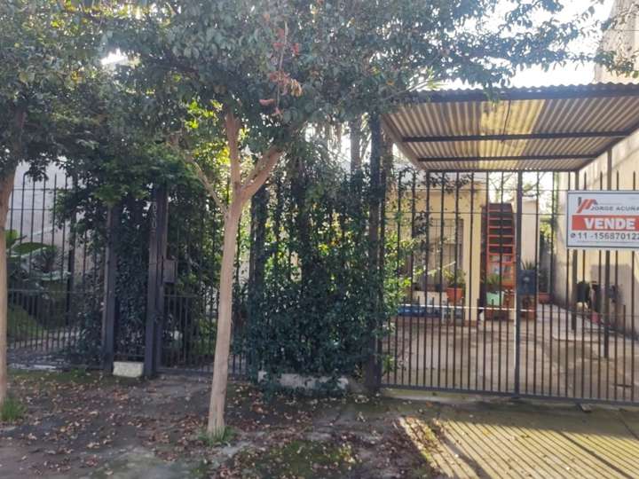 Casa en venta en Mitre, 853, Garín