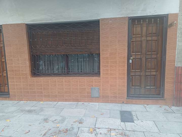 Edificio en alquiler en Bueras, 211, Ciudad Autónoma de Buenos Aires