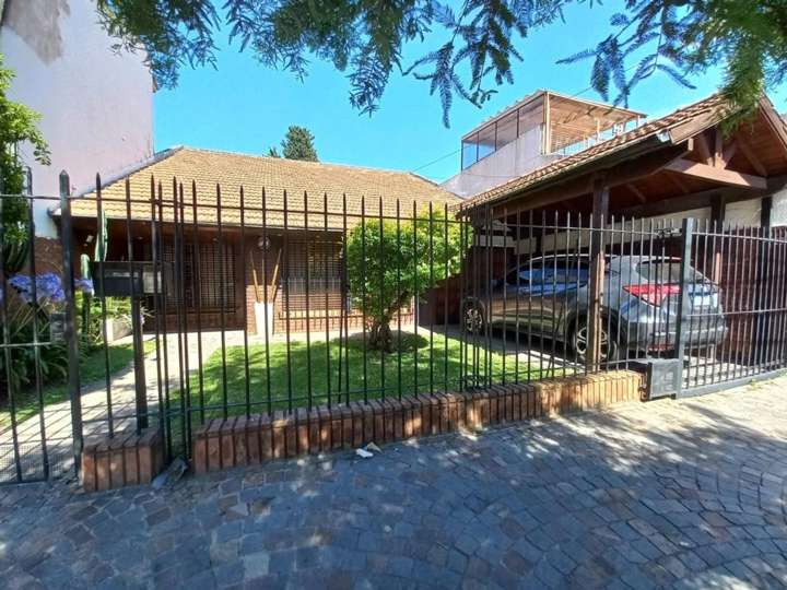 Casa en venta en Doctor Manuel Fresco, 500, Haedo