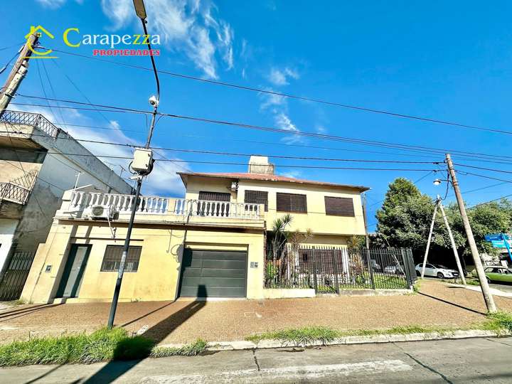 Casa en venta en 809 - Bazzini, 604, Villa Bosch
