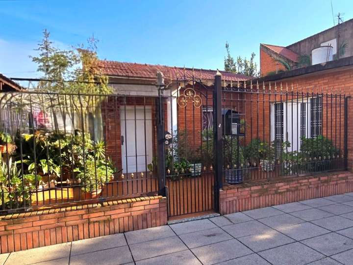 Casa en venta en Coronel José Rondeau, 2431, Monte Chingolo