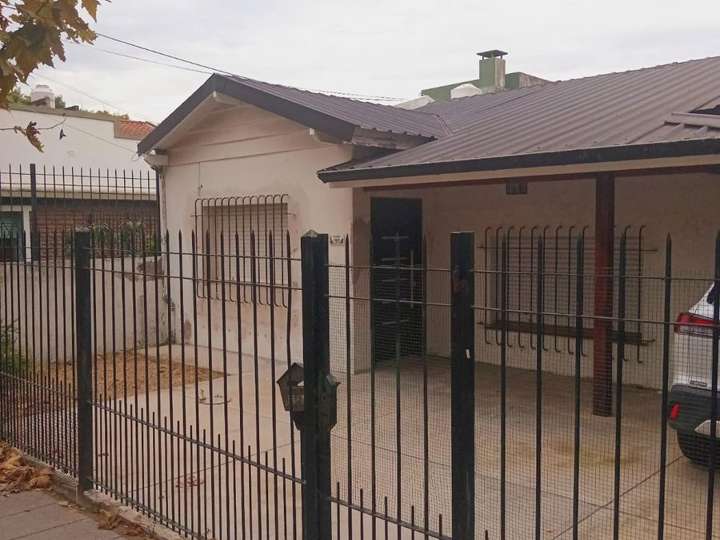 Casa en venta en Farías, Buenos Aires