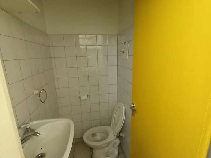 Comercial / Tienda en venta en Alberto Lartigau, 2498, Buenos Aires