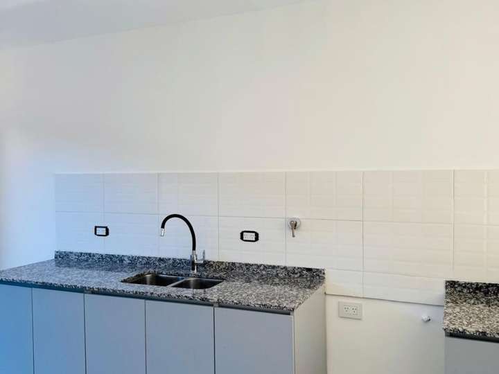 Departamento en venta en Juan Florio, 639, Villa Luzuriaga