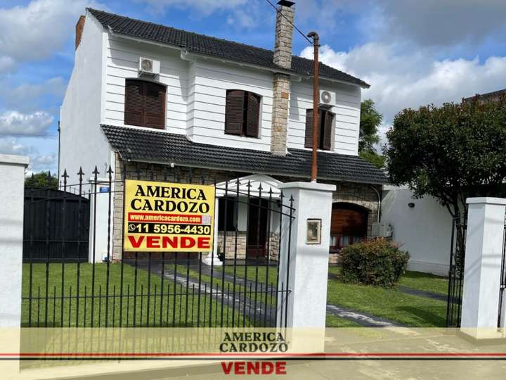 Casa en venta en Concejal Yolanda Lettieri, Paso del Rey