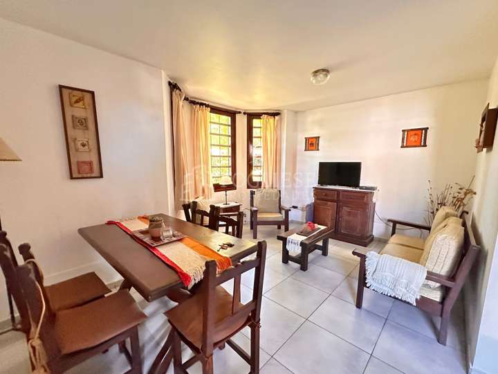 Edificio en venta en Avenida 4, Villa Gesell