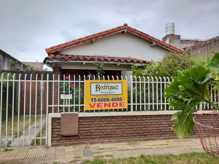 Casa en venta en Quirno Costa, Buenos Aires