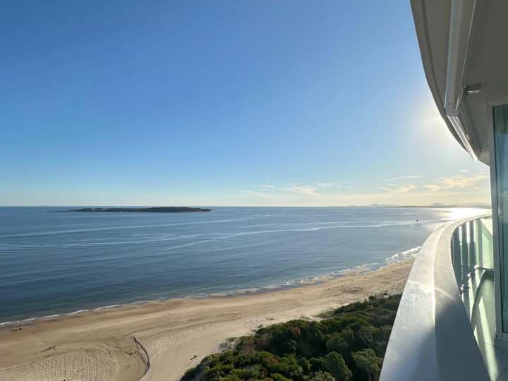 Apartamento en venta en Avenida París, Maldonado