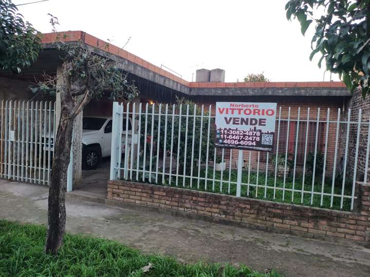 Casa en venta en Azul, 3769, Buenos Aires