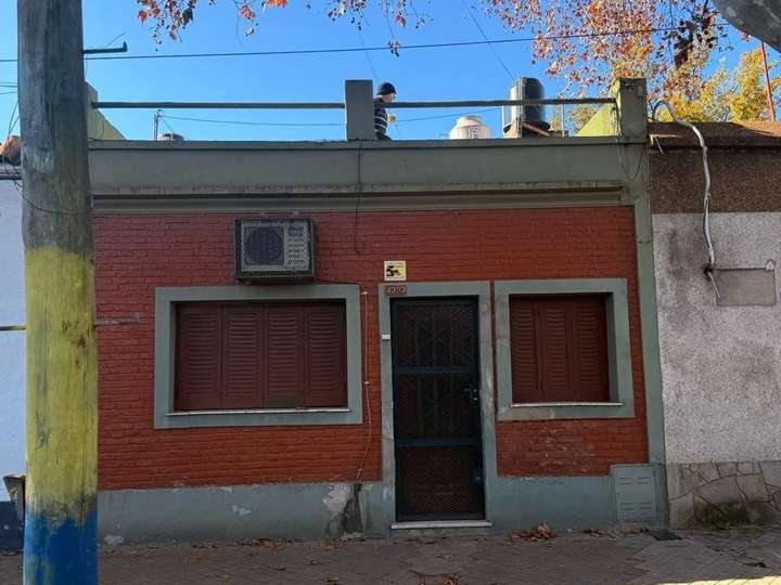 Casa en venta en Rodrigo M. Ross, 692, Santa Fe