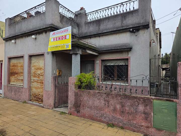 Casa en venta en Caaguazú, 343, La Tablada