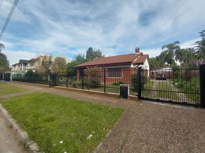 Casa en venta en Colonia, Buenos Aires