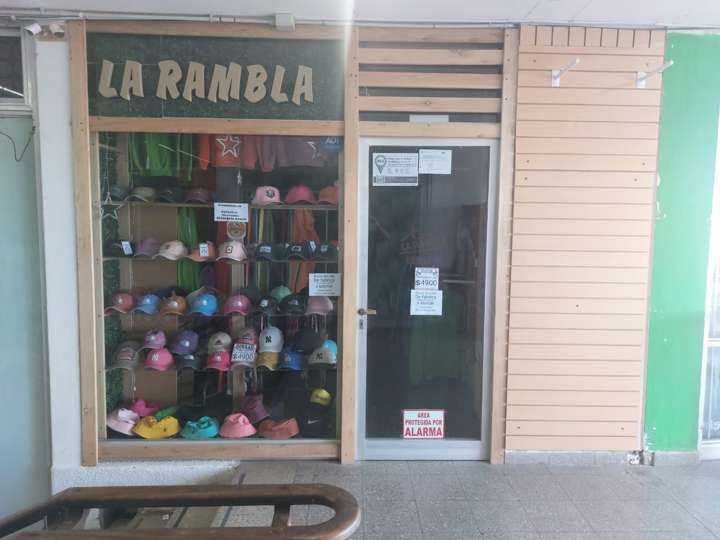 Comercial / Tienda en venta en Esteban Dufaur, Buenos Aires