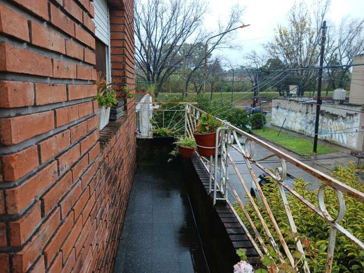 Edificio en venta en Guaraní, 742, El Palomar