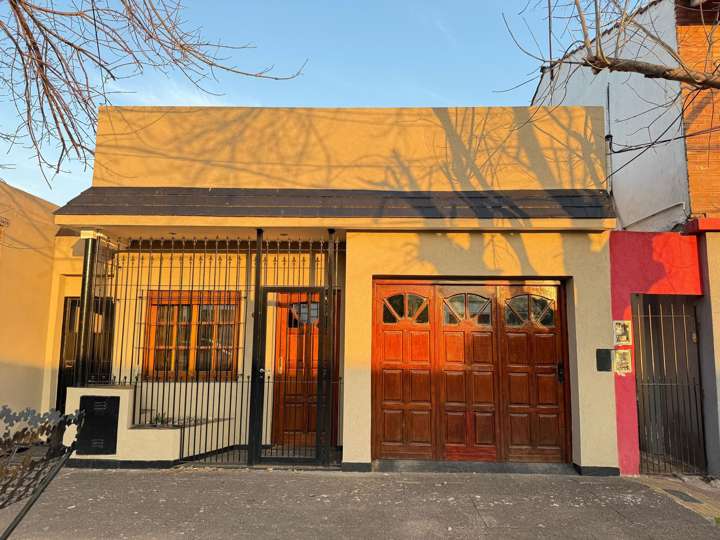 Casa en venta en Monseñor Schell, 819, Buenos Aires