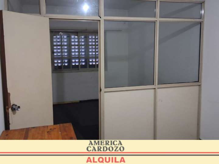 Oficina en alquiler en Doctor José María Casullo, 242, Buenos Aires