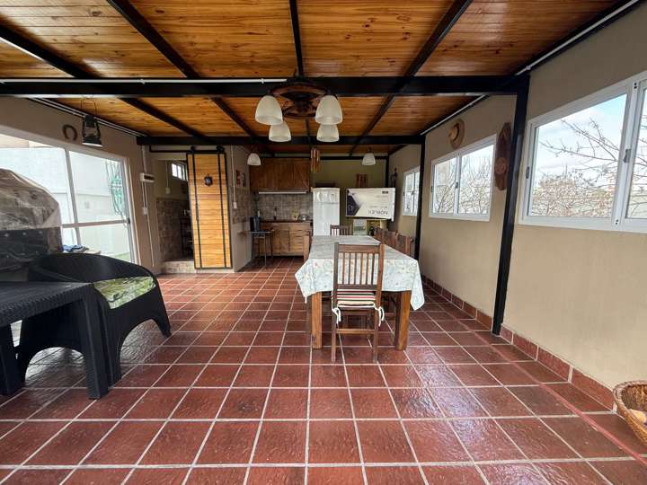 Edificio en venta en Esteves Sagui, 93, Ciudad Autónoma de Buenos Aires