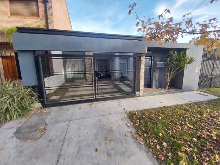 Casa en venta en Florida, 1302, Buenos Aires
