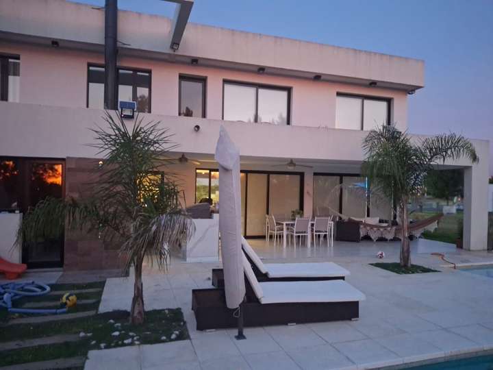 Casa en venta en Partido de Ezeiza, Tristán Suárez