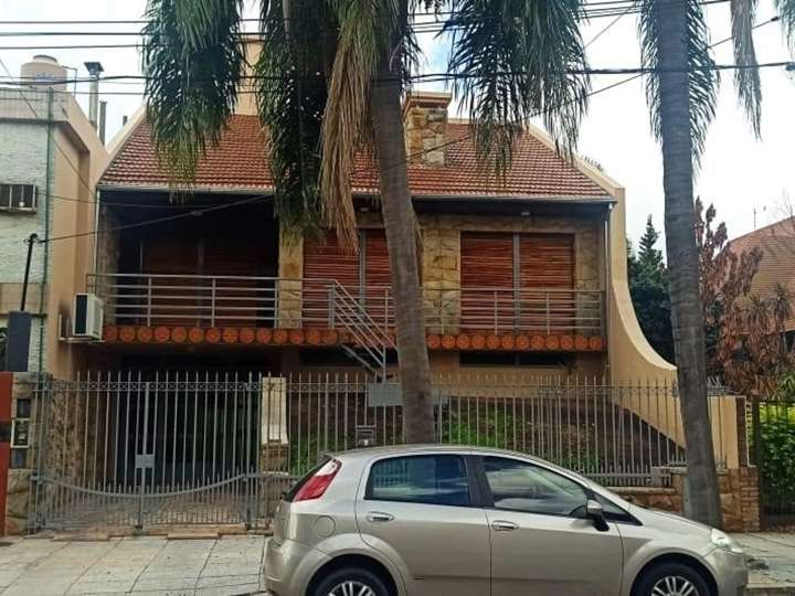 Casa en venta en Catriel, 1832, Buenos Aires