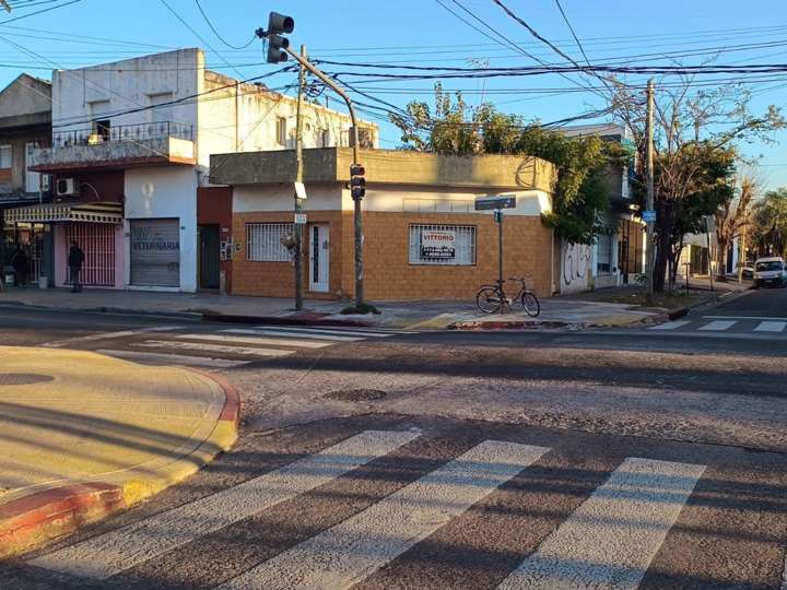 Comercial / Tienda en alquiler en Intendente Agüero, 1101, Buenos Aires