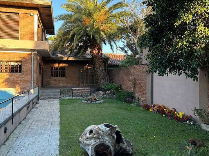 Casa en venta en Matheu, 1366, Buenos Aires