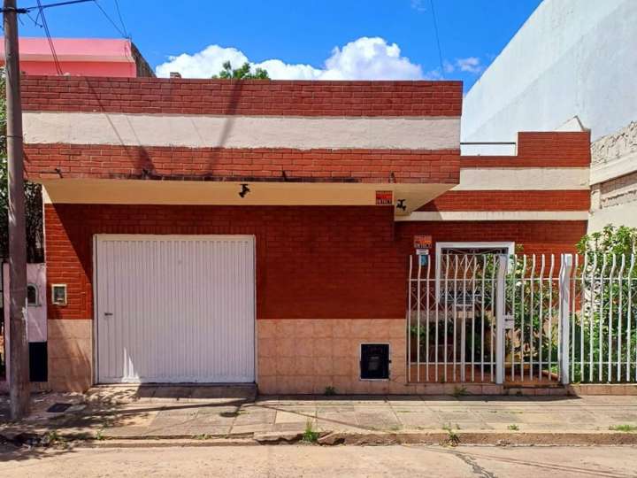 Casa en venta en Bermejo, 3370, Buenos Aires
