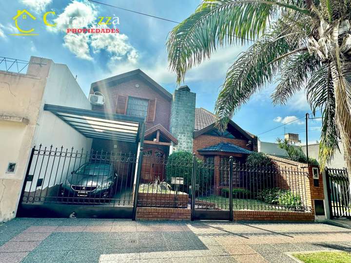 Casa en venta en 816 - Pastor Luna, 7667, Villa Bosch