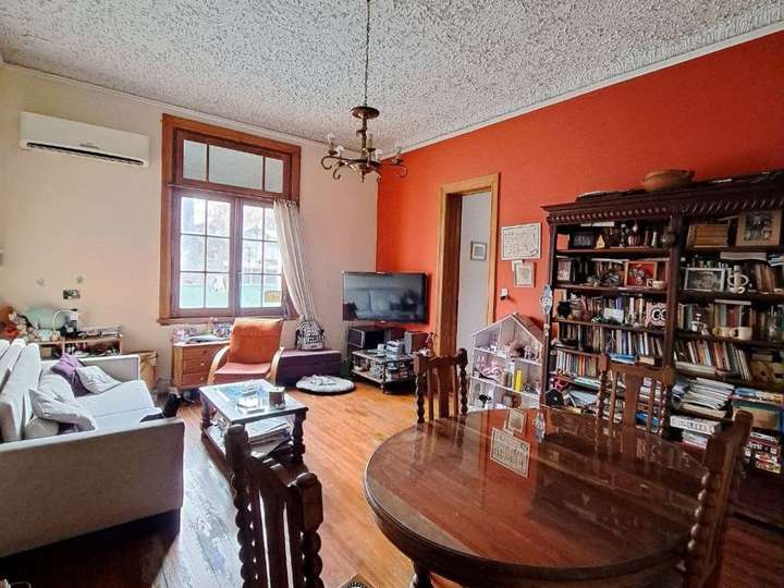 Edificio en venta en Ensenada, 404, Ciudad Autónoma de Buenos Aires