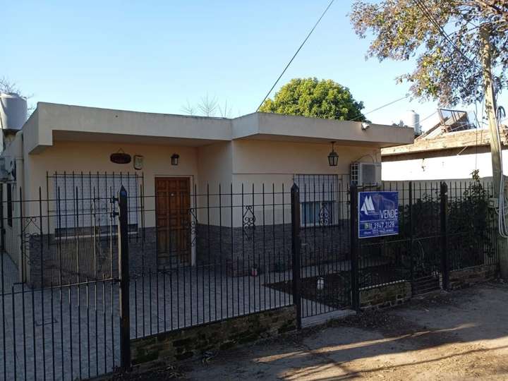 Casa en venta en Nicolás de Arredondo, Buenos Aires