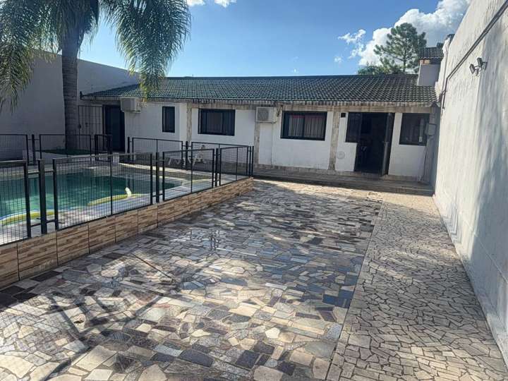 Casa en venta en Avenida Nuestra Señora del Rosario, Santa Fe
