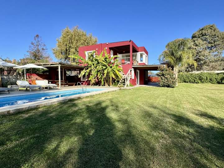 Casa en alquiler en Romildo Risso, El Tesoro