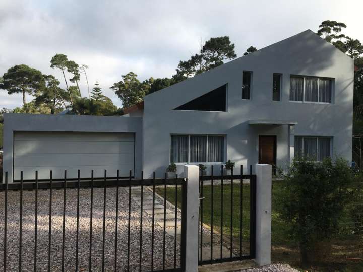 Casa en venta en Pinares, Maldonado