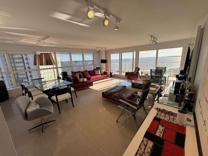 Apartamento en venta en Punta Del Este