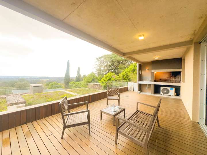 Apartamento en venta en Ruta Interbalnearia General Líber Seregni, Maldonado