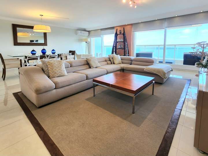 Apartamento en venta en Arizona, Maldonado