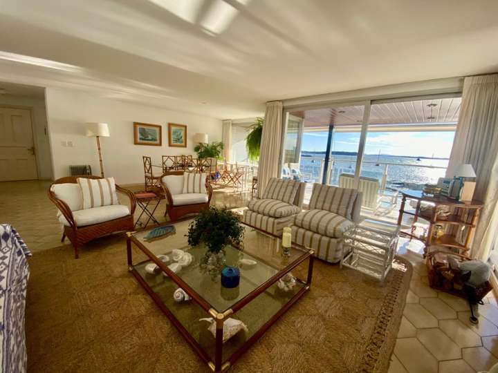Apartamento en venta en Rambla General Artigas, Punta Del Este