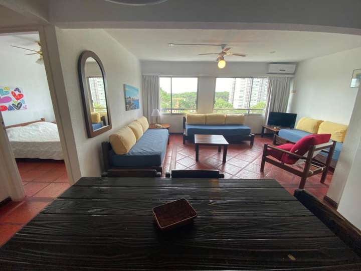 Apartamento en venta en Avenida Franklin Delano Roosevelt, Maldonado