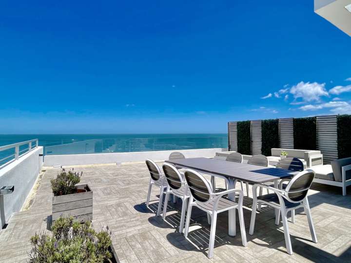 Apartamento en venta en Rambla Doctor Claudio Williman, Maldonado