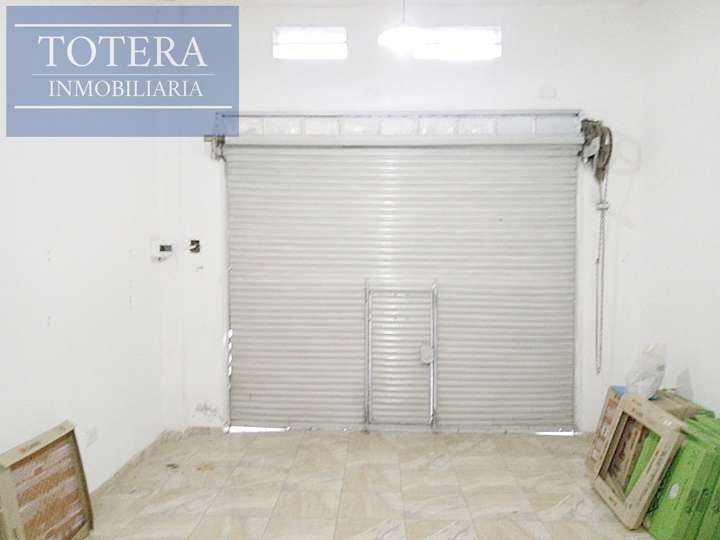 Comercial / Tienda en alquiler en Colombres, 131, Buenos Aires