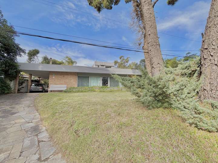 Casa en venta en Pinares, Maldonado