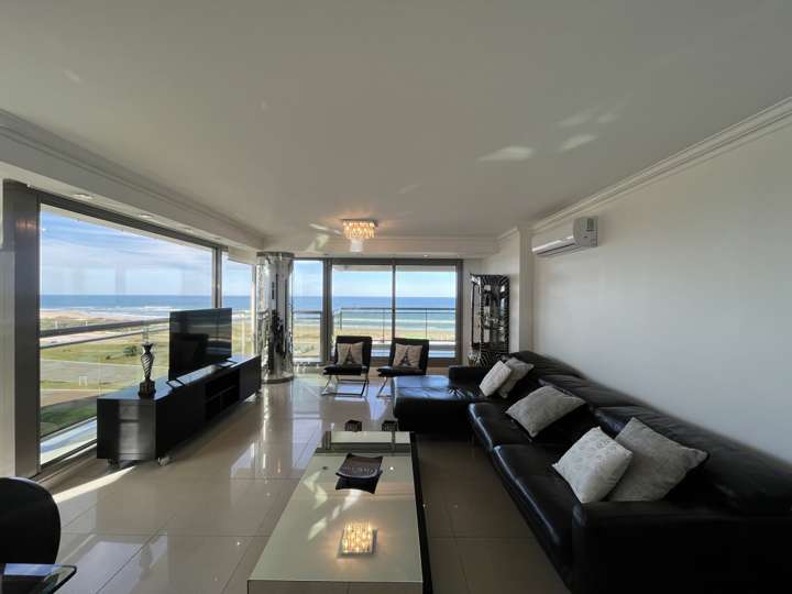 Apartamento en venta en Punta Del Este