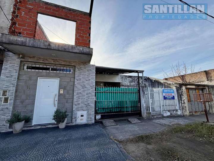 Casa en venta en Albarellos, 1229, Buenos Aires