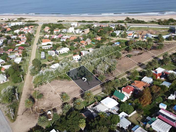 Terreno en venta en Guillermo Rawson, Piriápolis