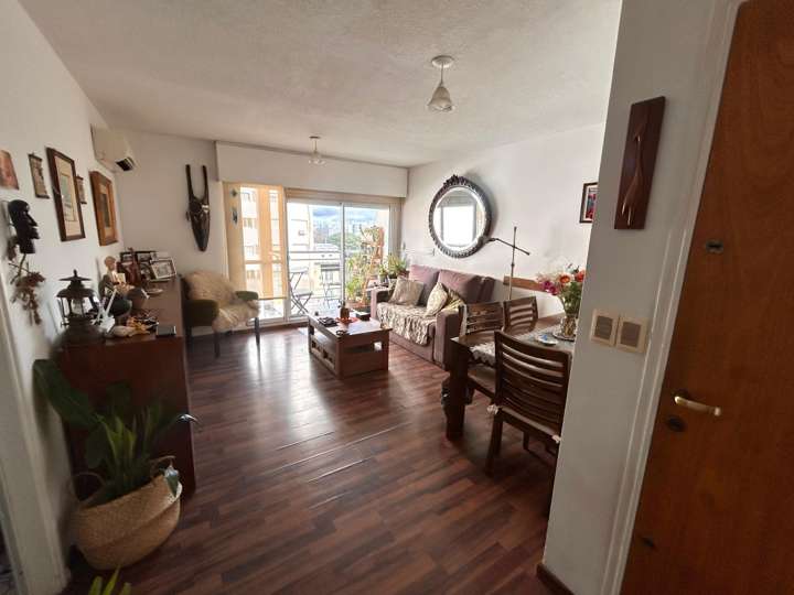 Apartamento en venta en Avenida Daniel Fernández Crespo, Montevideo